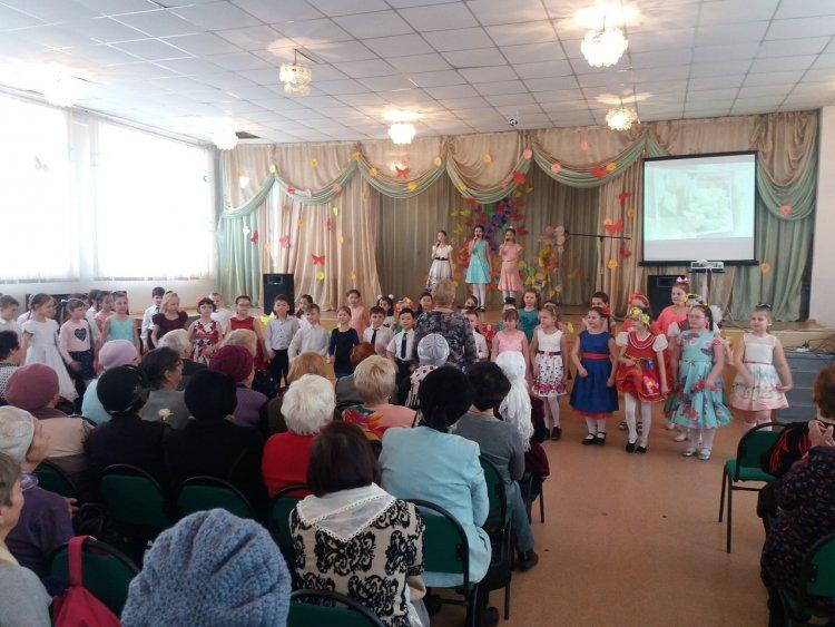 Концерт посвященный "МЕЖДУНАРОДНОМУ ЖЕНСКОМУ ДНЮ"