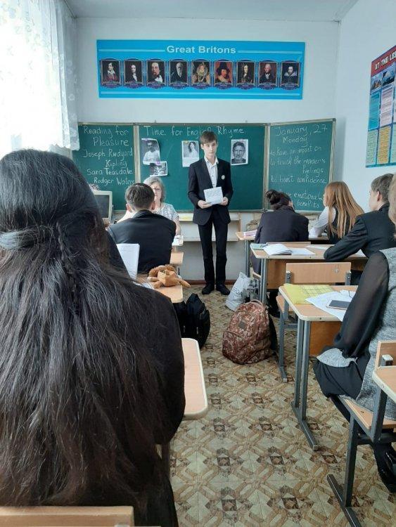 Открытый урок в 10 М "Time for English Rhyme"