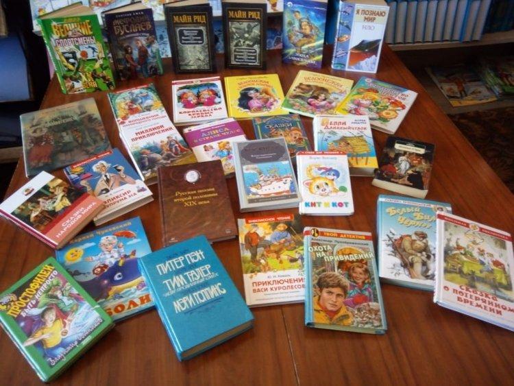 Единый день "Подари книгу школе"